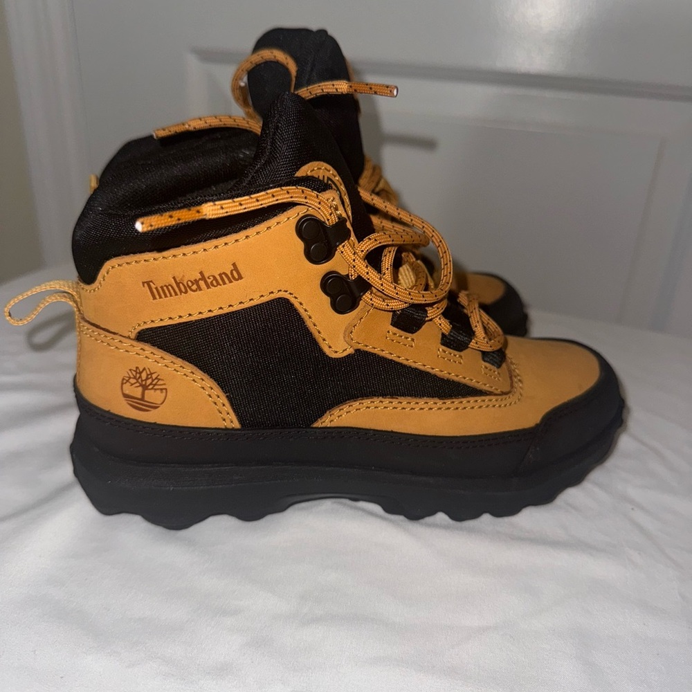 Timberland Black and Tan Hiking Boots Rugged Design